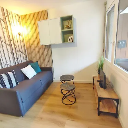 Le Cerf Charmant, T2, Luchon, Wifi, Balcon, Ascenseur, 4 Personnes Bagneres-de-Luchon Exterior photo