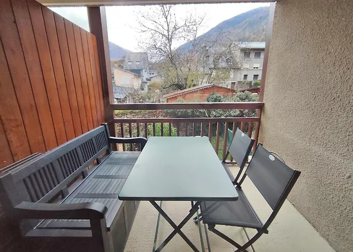 Le Cerf Charmant, T2, Luchon, Wifi, Balcon, Ascenseur, 4 Personnes